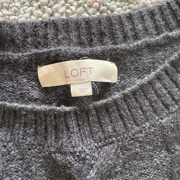 Gray Cable Knit Women's Sweater - Picture 2 of 3